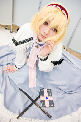 Touhou Project 08: Imperishable Night - It's COSPLAY time!